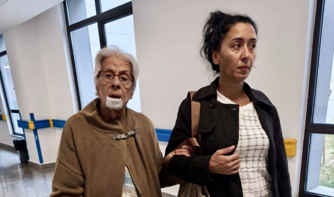 Buca Seyfi Demirsoy Eğitim ve Araştırma Hastanesi'nde beyin kanaması geçiren