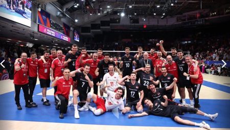 Filenin Efeleri Kanada’yı 3-2 Mağlup Etti